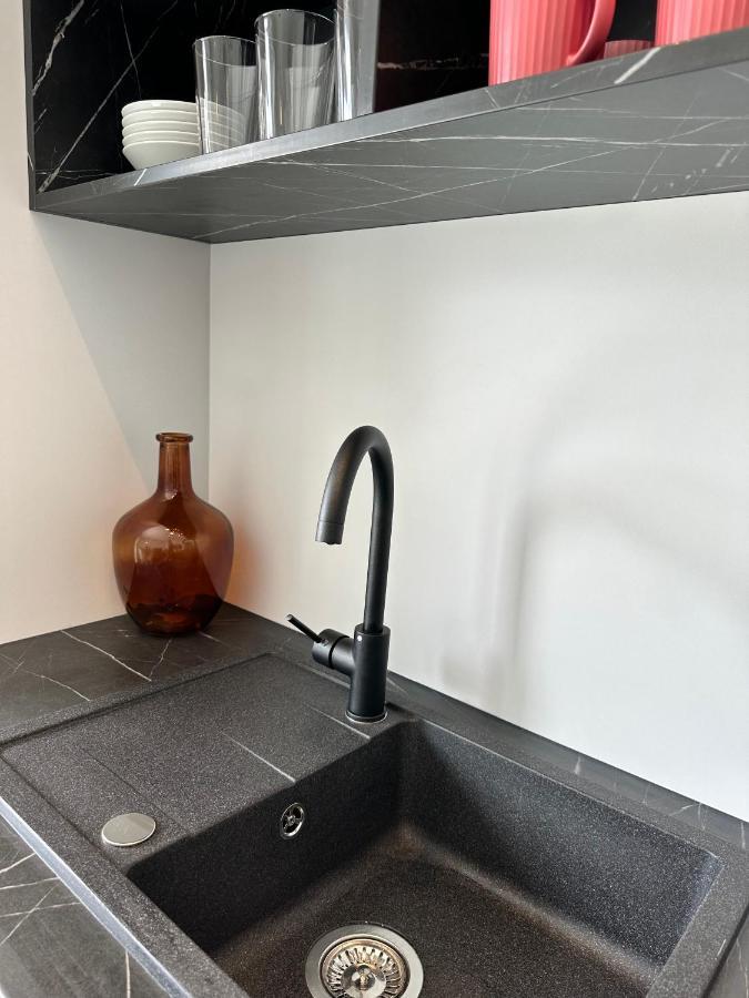 Olive View Apartment Brela Bagian luar foto