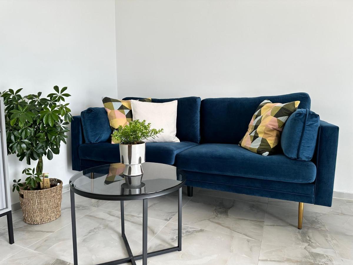 Olive View Apartment Brela Bagian luar foto
