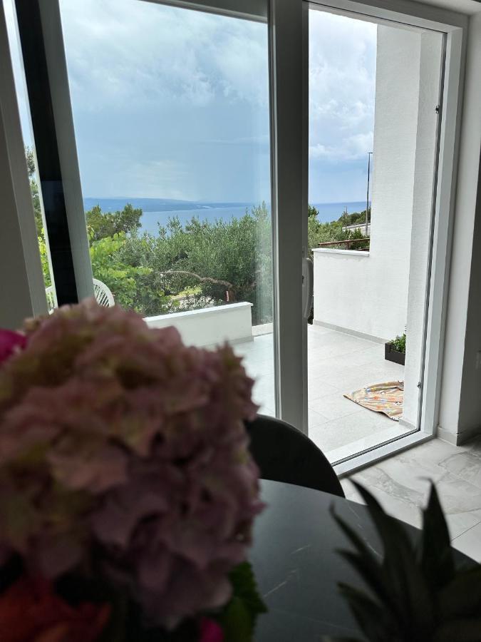 Olive View Apartment Brela Bagian luar foto