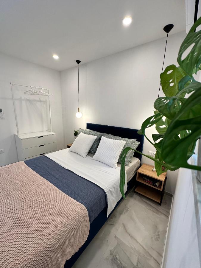 Olive View Apartment Brela Bagian luar foto