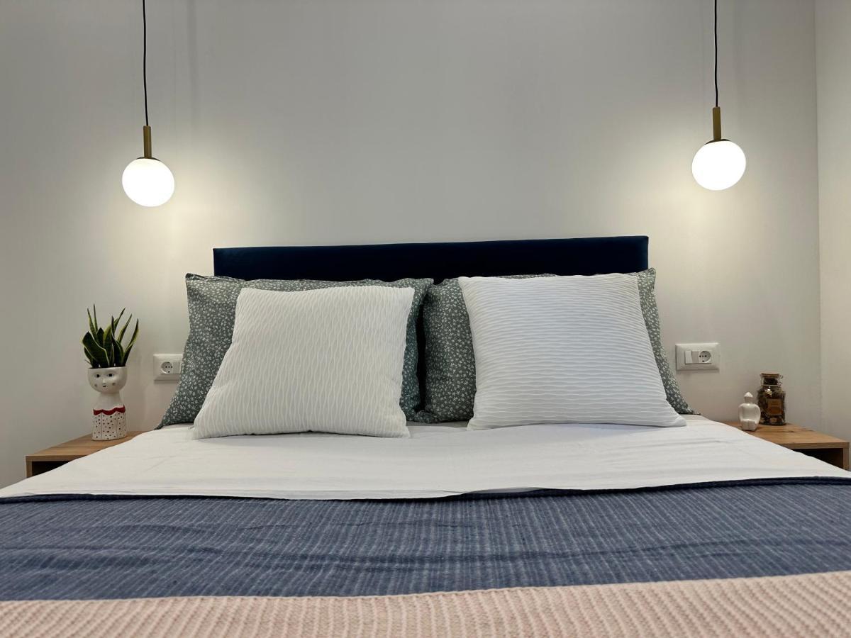 Olive View Apartment Brela Bagian luar foto